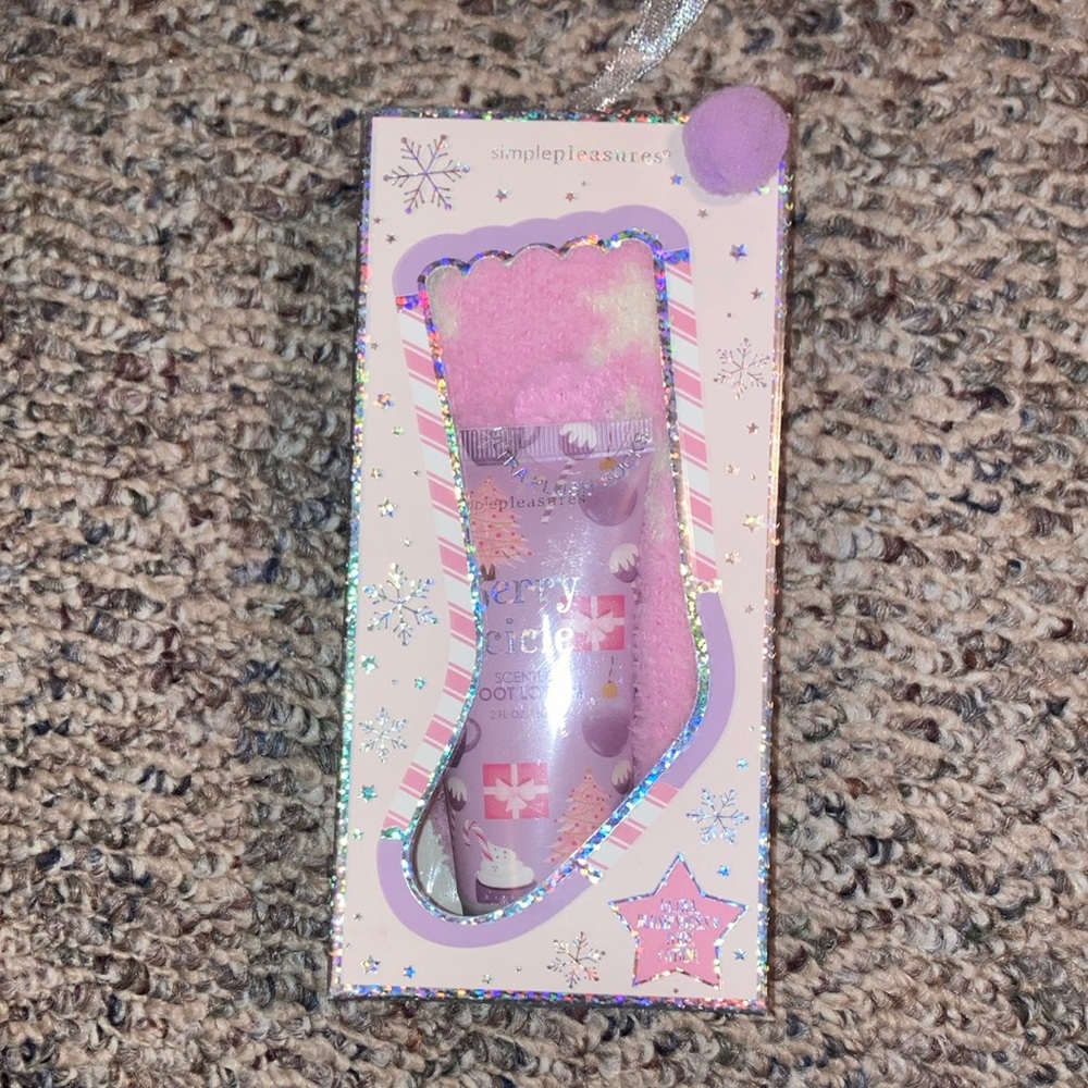 Simple Pleasures Pink Foot Lotion Gift Set